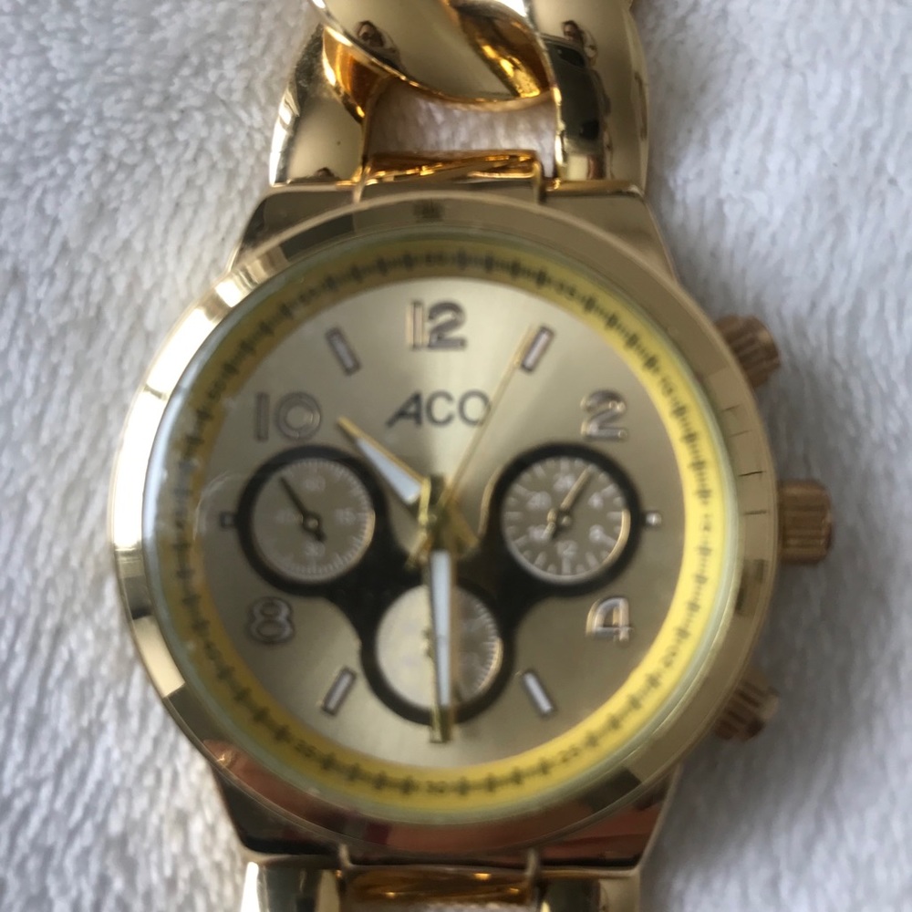 Beautiful watch - Picture 2 of 14
